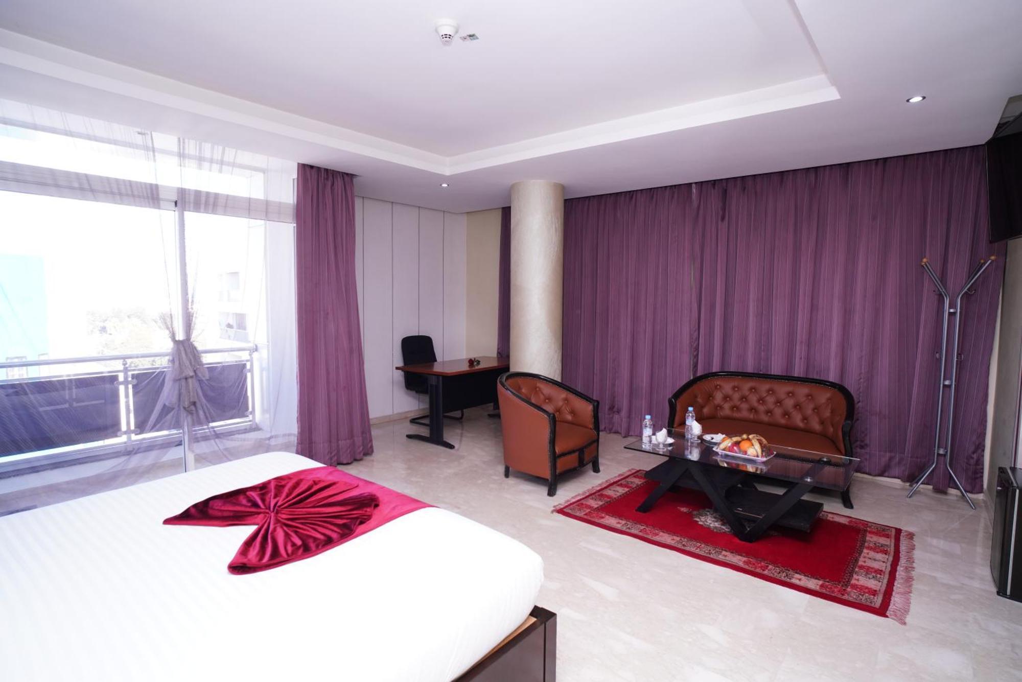 Hotel La Capitale 拉巴特 外观 照片
